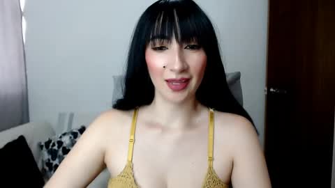 Snapshot of laura_pervert_ chatting on 10, 5, 2026 Laura online show from 10, 5, 2026