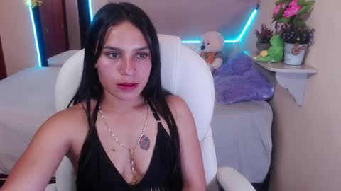 Snapshot of laura_pink22 chatting on 15, 12, 2024 Laura Pink online show from 15, 12, 2024