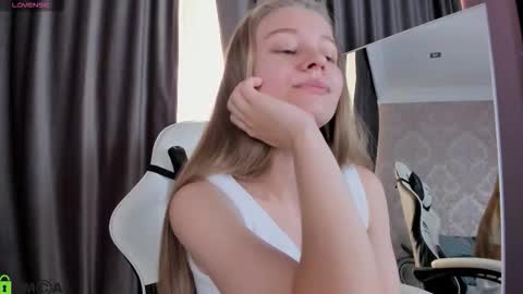 Laura online show from 14, 9, 2025