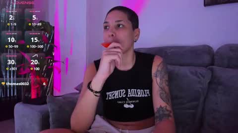 Laura Rose online show from 11, 1, 2025