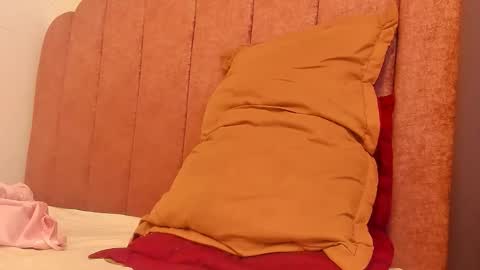 LAURA SOE online show from 29, 3, 2026