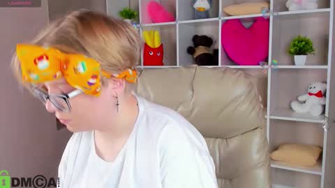 Laura online show from 4, 2, 2026