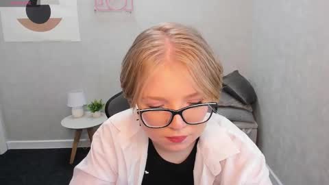 Laura online show from 8, 2, 2026