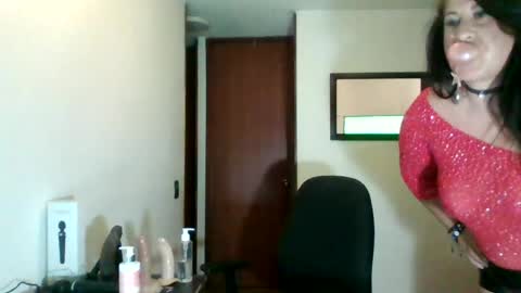 Snapshot of laurabella50 chatting on 13, 6, 2026 laurabella online show from 13, 6, 2026
