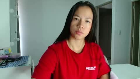 lauracb          online show from 24, 3, 2026