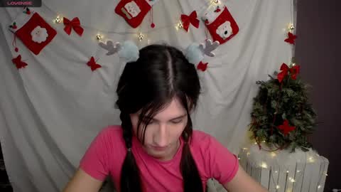 Laura online show from 10, 12, 2024