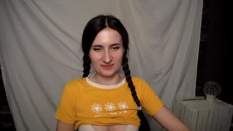 Snapshot of lauradre_ chatting on 14, 2, 2025 Laura online show from 14, 2, 2025