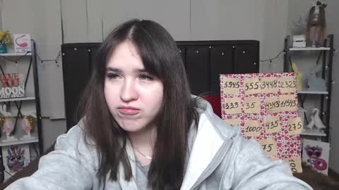 LauraHlot online show from 3, 2, 2025