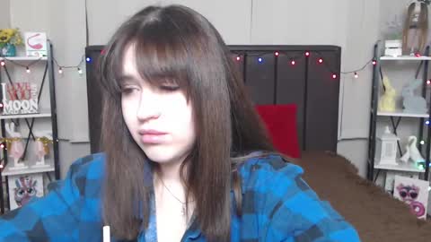 LauraHlot online show from 10, 2, 2025