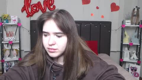 LauraHlot online show from 25, 2, 2025