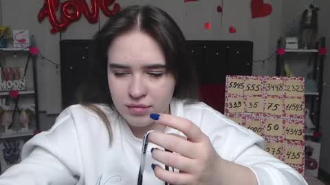 LauraHlot online show from 6, 3, 2025