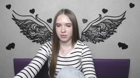 LauraHlot online show from 18, 4, 2026