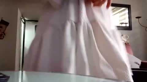 Snapshot of lauramcdowell_ chatting on 10, 12, 2024 Laura online show from 10, 12, 2024