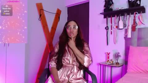 Laura online show from 1, 11, 2025