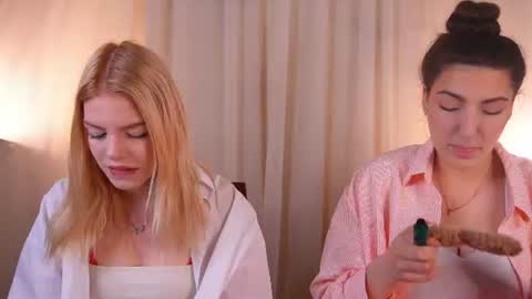 Snapshot of laureengrzybowski chatting on 9, 7, 2026 Hello we are Eva and Lan 3 online show from 9, 7, 2026