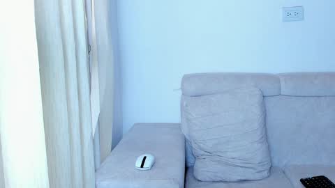 Snapshot of laureent__ chatting on 21, 1, 2025 Laureent online show from 21, 1, 2025