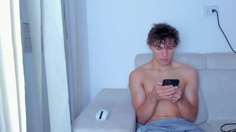 Snapshot of laureent__ chatting on 23, 1, 2025 Laureent online show from 23, 1, 2025