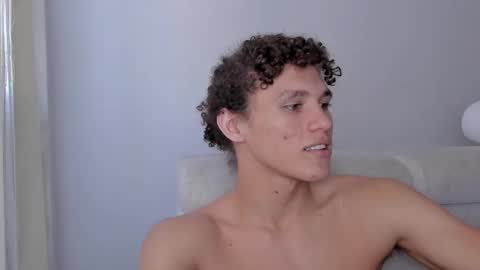 Snapshot of laureent__ chatting on 16, 2, 2025 Laureent online show from 16, 2, 2025