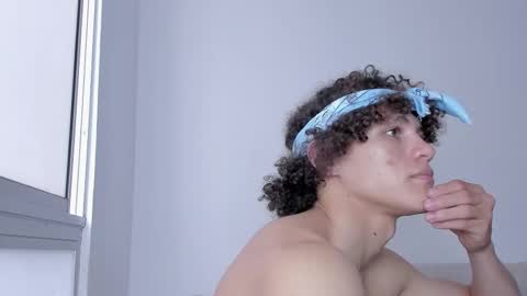 Snapshot of laureent__ chatting on 18, 2, 2025 Laureent online show from 18, 2, 2025