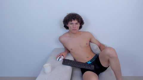 Snapshot of laureent__ chatting on 9, 3, 2025 Laureent online show from 9, 3, 2025