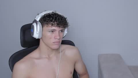 Snapshot of laureent__ chatting on 22, 9, 2025 Laureent online show from 22, 9, 2025