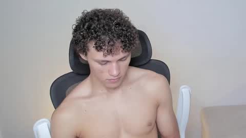 Snapshot of laureent__ chatting on 20, 10, 2025 Laureent online show from 20, 10, 2025