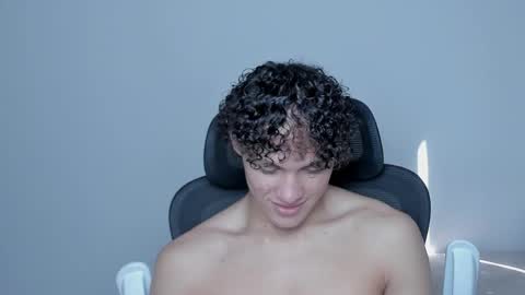 Snapshot of laureent__ chatting on 27, 10, 2025 Laureent online show from 27, 10, 2025