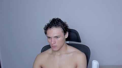 Snapshot of laureent__ chatting on 17, 11, 2025 Laureent online show from 17, 11, 2025