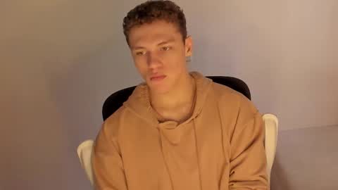 Snapshot of laureent__ chatting on 10, 2, 2026 Laureent online show from 10, 2, 2026