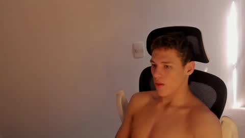 Snapshot of laureent__ chatting on 16, 2, 2026 Laureent online show from 16, 2, 2026