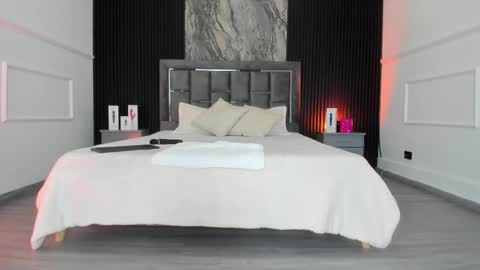 Lauren Weels online show from 5, 3, 2026