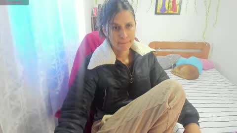 Snapshot of lauren_ashlee chatting on 29, 10, 2025 Lauren Independent model online show from 29, 10, 2025