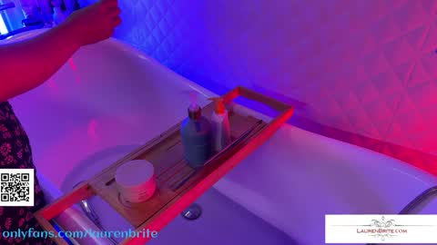 Lauren Brite online show from 10, 1, 2025