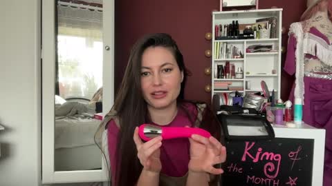 Lauren Brite online show from 10, 10, 2025