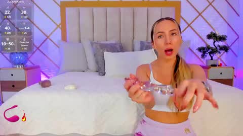 Snapshot of laurencarter1 chatting on 10, 3, 2025 online show from 10, 3, 2025