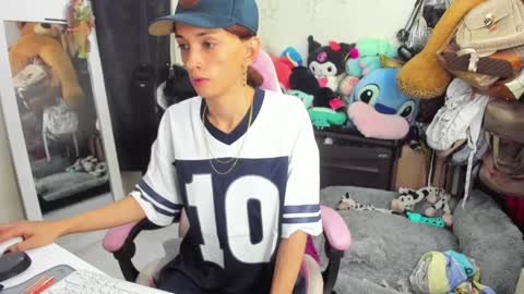 Snapshot of laurencesophiets chatting on 8, 1, 2025 SF online show from 8, 1, 2025