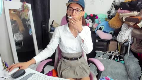 Snapshot of laurencesophiets chatting on 13, 1, 2025 SF online show from 13, 1, 2025