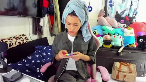 Snapshot of laurencesophiets chatting on 25, 1, 2025 SF online show from 25, 1, 2025