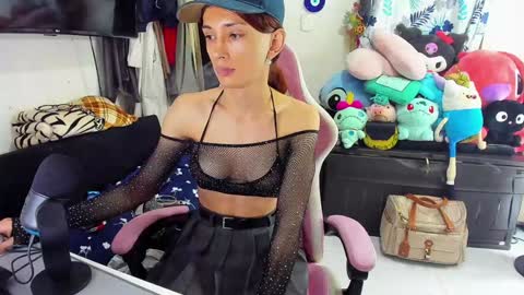 Snapshot of laurencesophiets chatting on 26, 1, 2025 SF online show from 26, 1, 2025