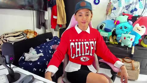 Snapshot of laurencesophiets chatting on 30, 1, 2025 SF online show from 30, 1, 2025