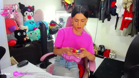 Snapshot of laurencesophiets chatting on 9, 9, 2025 SF online show from 9, 9, 2025