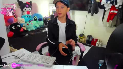 Snapshot of laurencesophiets chatting on 11, 9, 2025 SF online show from 11, 9, 2025