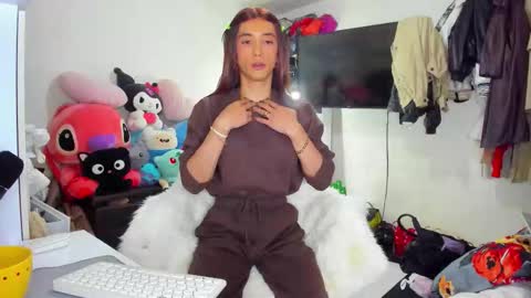 Snapshot of laurencesophiets chatting on 10, 10, 2025 SF online show from 10, 10, 2025