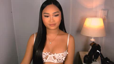 Snapshot of laurenfox16 chatting on 18, 1, 2026 chloe3 online show from 18, 1, 2026