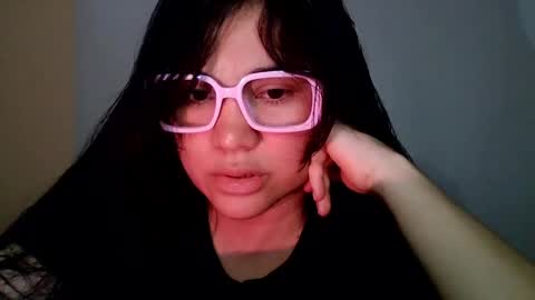 Snapshot of laurengirls1 chatting on 18, 4, 2026 onlyfan laureng7 - 7 laureng2 online show from 18, 4, 2026