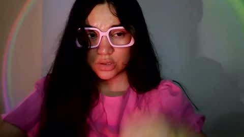 Snapshot of laurengirls1 chatting on 20, 4, 2026 onlyfan laureng7 - 7 laureng2 online show from 20, 4, 2026
