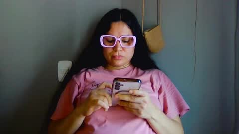Snapshot of laurengirls1 chatting on 28, 4, 2026 onlyfan laureng7 - 7 laureng2 online show from 28, 4, 2026