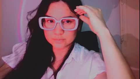 Snapshot of laurengirls1 chatting on 10, 5, 2026 onlyfan laureng7 - 7 laureng2 online show from 10, 5, 2026