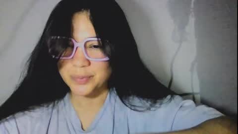 Snapshot of laurengirls1 chatting on 11, 5, 2026 onlyfan laureng7 - 7 laureng2 online show from 11, 5, 2026