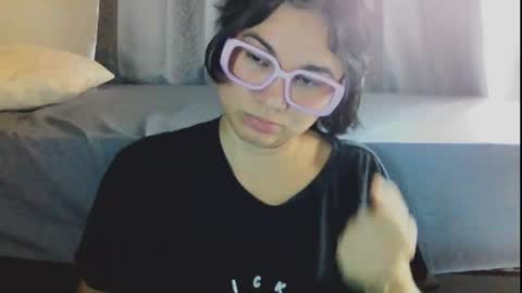 Snapshot of laurengirls1 chatting on 12, 5, 2026 onlyfan laureng7 - 7 laureng2 online show from 12, 5, 2026